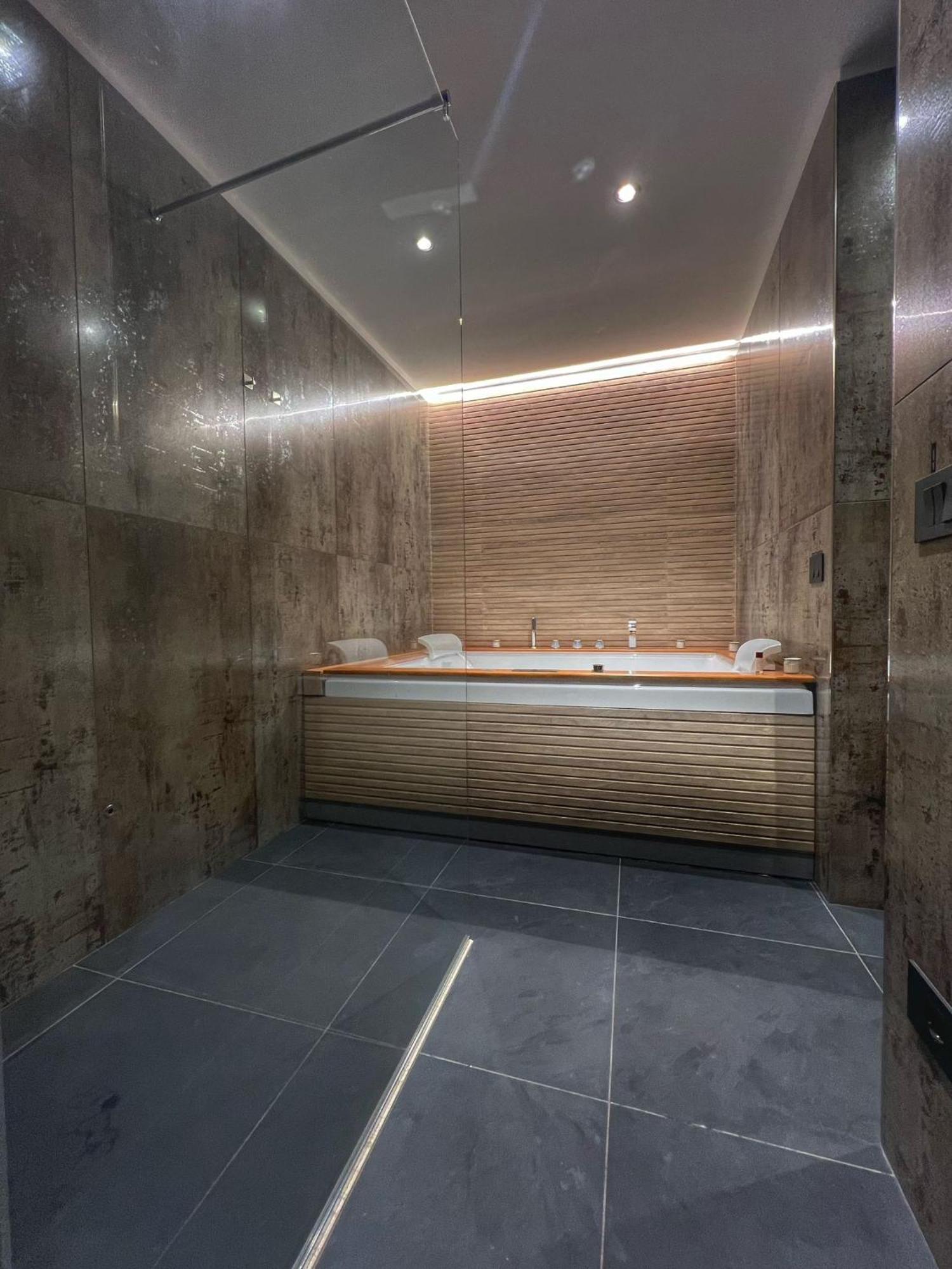 בארי Amay City Suite מראה חיצוני תמונה